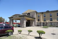Holiday Inn Express & Suites Cleveland Hoteles cerca de Universidad Estatal del Delta
