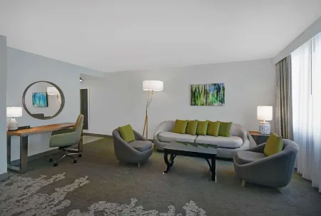 Hilton Hasbrouck Heights-Meadowlands Отели рядом с достопримечательностью «Hasbrouck Heights Recreation»