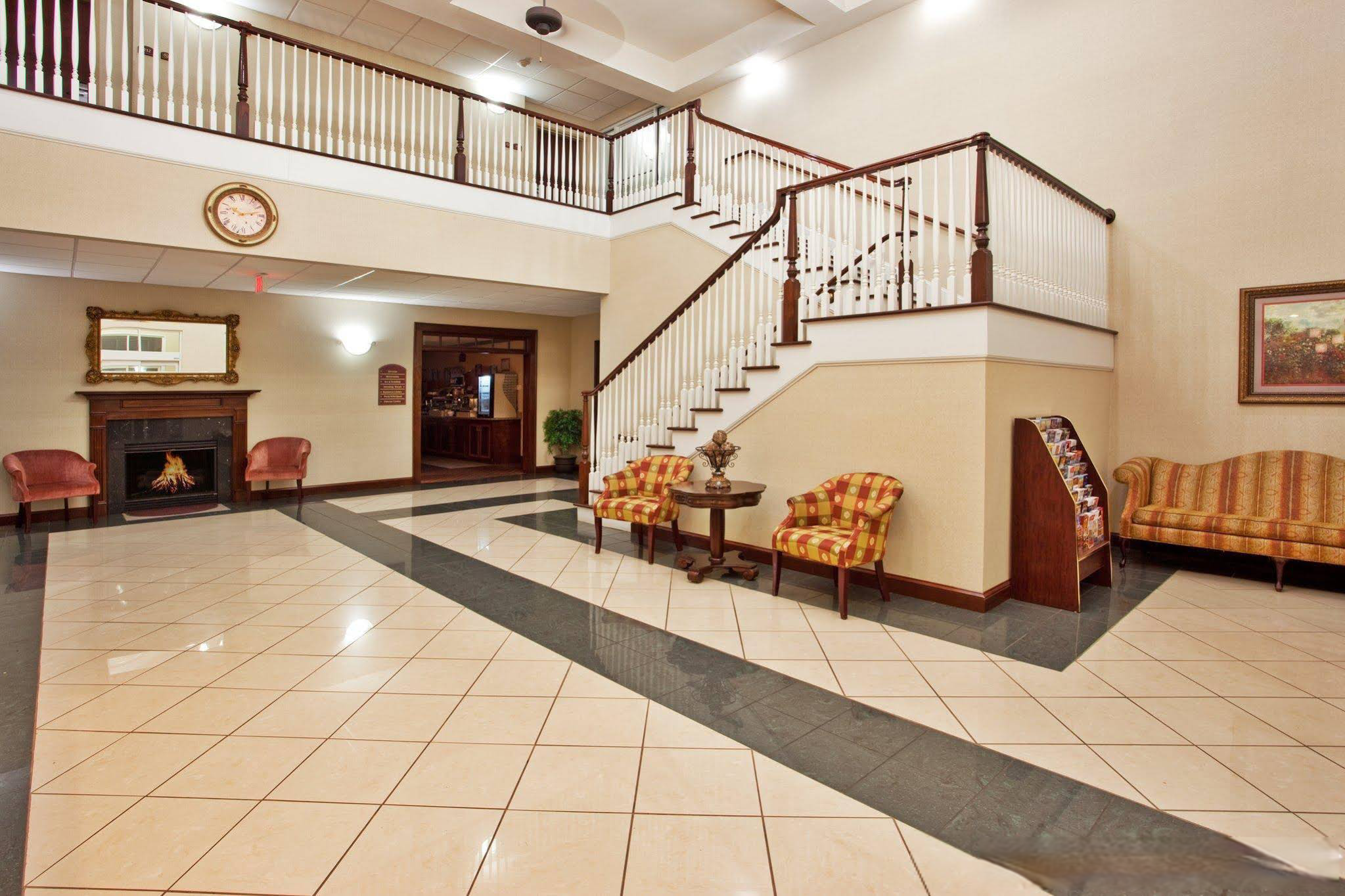 Country Inn & Suites by Radisson, Commerce, GA