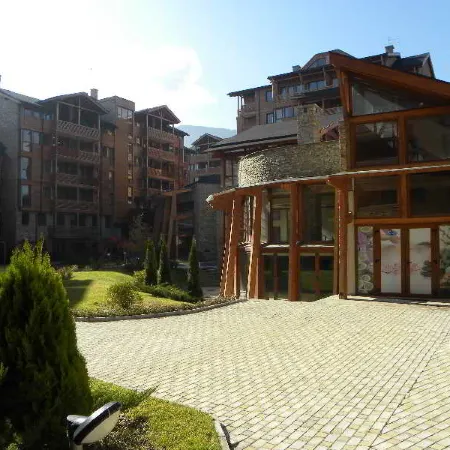Saint Ivan Ski Apartments