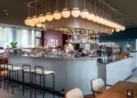 Olympic Hotel - Bares