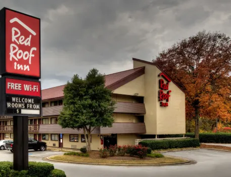 Red Roof Inn Atlanta - Kennesaw Hotels near Cobb Place