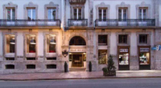 Gran Hotel España Hotels near Church of Santa María de la Corte