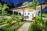 Lembongan Bagus Villa Hotels near Jungut Batu