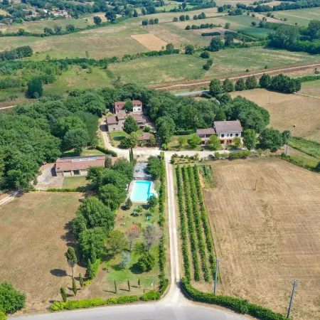 Three-Room Apartment on the Outskirts of Chianti