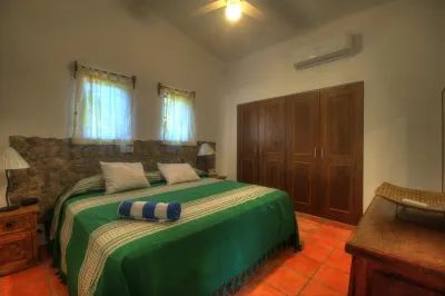 Bungalows Las Margaritas 10 Hotels near Las hadas