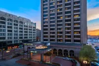 Hilton Indianapolis Hotel & Suites - 4-Star