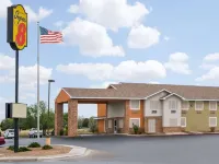 Super 8 by Wyndham Portales Hotels in Portales