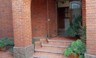 Hostal la Encantada