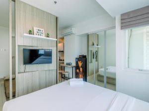 Fully Furnished With Comfy Design Studio Grand Kamala Lagoon Apartment