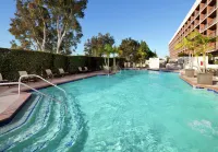 Hilton Orange County/Costa Mesa - Pools