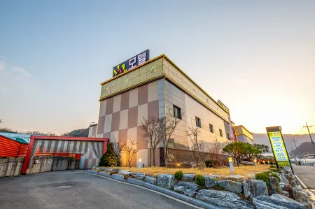 Gimcheon Healing Self Check-in Motel Отели рядом со станцией Gimcheon-Yeog