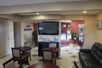 Howard Johnson by Wyndham Red Deer Hotels in Red Deer County