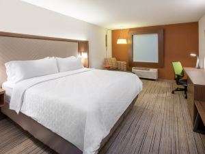 Holiday Inn Express & Suites Moody - Leeds