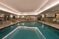 Holiday Inn Express & Suites DICKSON CITY - SCRANTON by IHG - parking