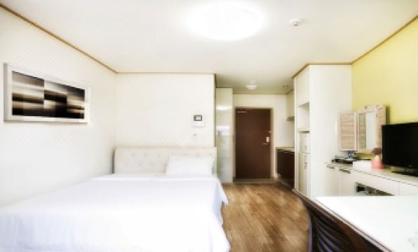 9. 이안 레지던스..