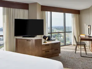 Renaissance Mobile Riverview Plaza Hotel