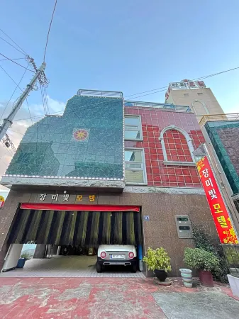 Pearl Rose Отели рядом с достопримечательностью «Джинджусон»