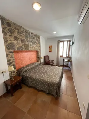 Fonda Mitjà