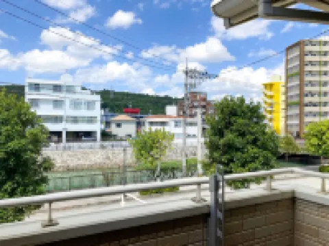 ペンション マリンタウン アラッタ 与那原町のホテル