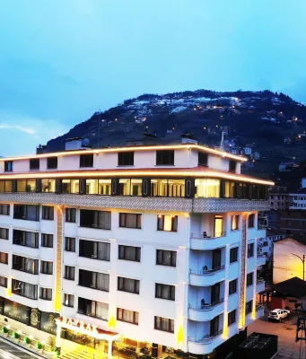 Bayrak Grand Hotel Các khách sạn ở Ortahisar