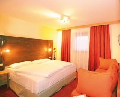 Double Room With Balcony König Photo