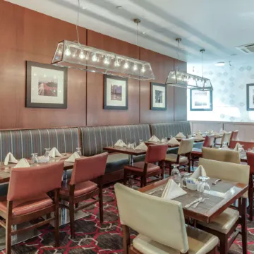 Vista LIC Hotel, BW Premier Collection Отели рядом с достопримечательностью «Фрик-коллекшн»