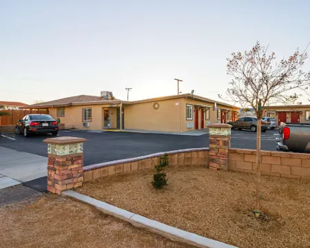 Motel 6 Hesperia, CA - East Hotels in Hesperia