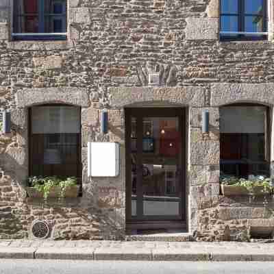 Hôtel du Château Dinan - Originals Boutique Hotel Exterior