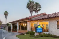 Days Inn by Wyndham Camarillo - Ventura Hotels in Camarillo