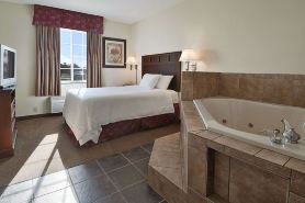 Super 8 by Wyndham Bowling Green North