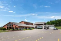 AmericInn by Wyndham Merrill Hôtels à : Merrill