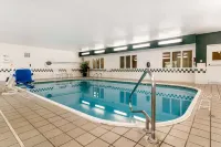 Comfort Suites Keeneland - Pools