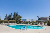 Days Inn & Suites by Wyndham Sunnyvale Hotels in Sunnyvale