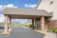 Sleep Inn & Suites Conference Center Eau Claire North - parking