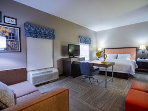 Hampton Inn Hadley-Amherst Area