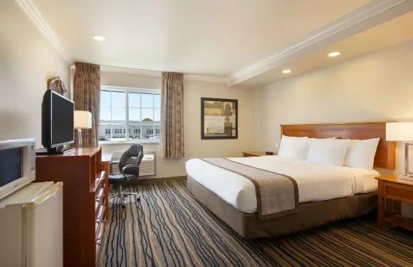 尤里卡温德姆戴斯酒店