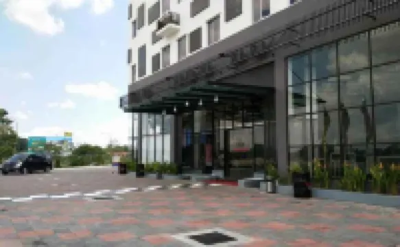 Hype Motorsport Hotel Nilai INTI国際大学周辺のホテル