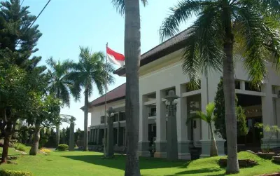 Hotel Mustika Tuban Hotel dekat Parkiran Makam Sunan Bonang