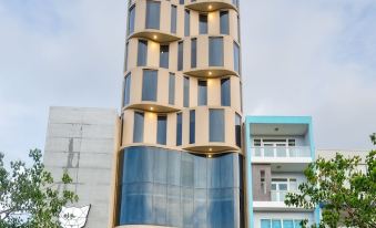 Mitisa Hotel Da Nang - Near Dragon Bridge