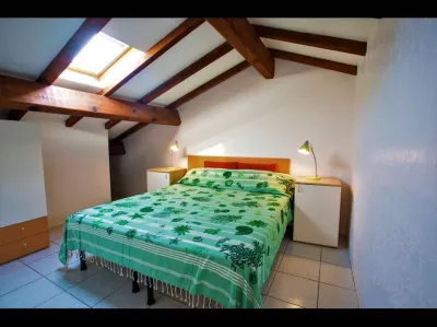 Marina Corsa Res Logement 8 personnes + 2 salles de bain-150 m plage-Ghisonaccia Hôtels à proximité de : Spiaggia di Casabianda