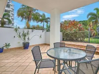 North Cove Waterfront Suites Hotels in Cairns North
