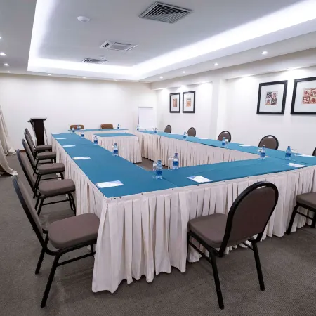 White Sands Resort & Conference Centre