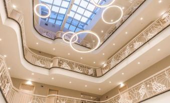 Emerald Suites