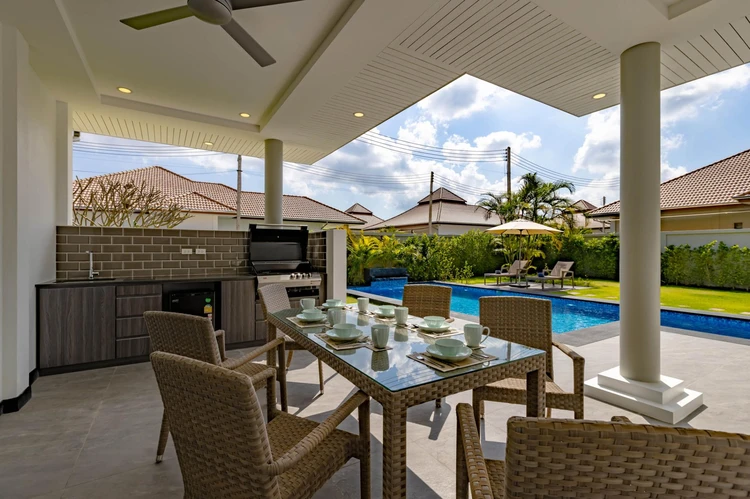 รูปภาพของNew Modern 3 Bedroom Pool Villa (MS24)
