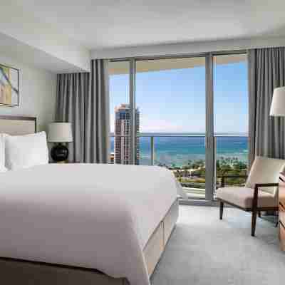 The Ritz-Carlton Residences, Waikiki Beach Hotel Rooms