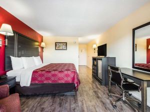 Econo Lodge - Waynesville