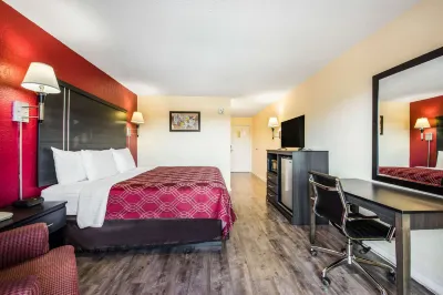 Econo Lodge - Waynesville Hotels in Lake Junaluska