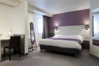 Kyriad Lille Est - Villeneuve d'Ascq Hotels in Nord