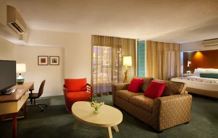 Oasis Hotel Waikiki